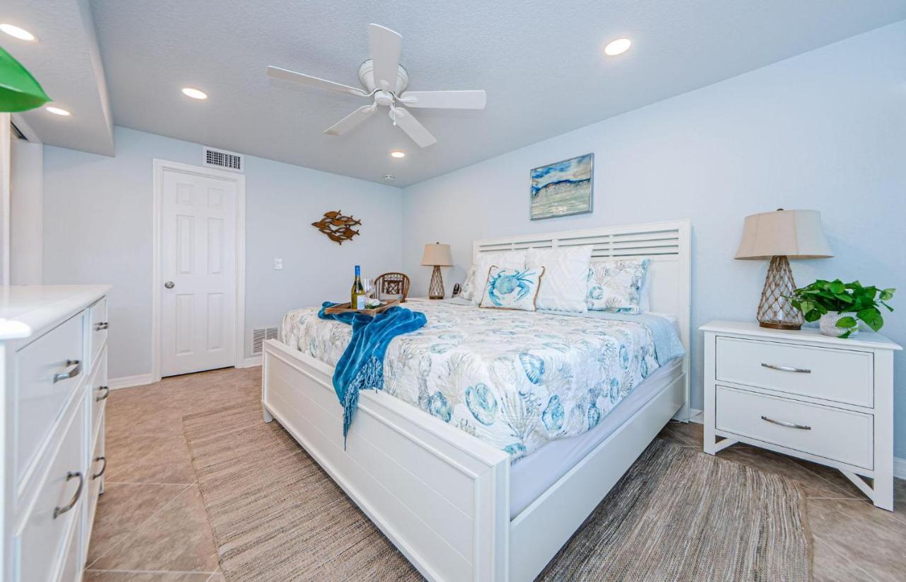 Beachfront Aldea 11 * Clearwater Beach