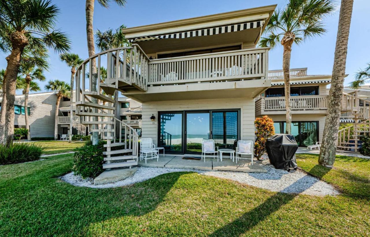 Beachfront Aldea 11 Holiday home *