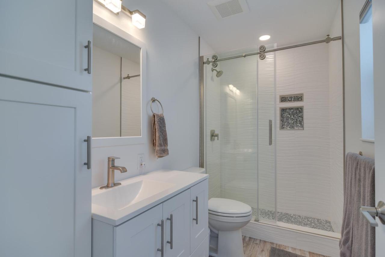 Indian Rocks Getaway With Balcony And Bay View! * Clearwater Beach