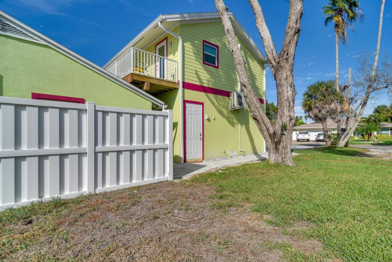 Indian Rocks Getaway With Balcony And Bay View! Apartment