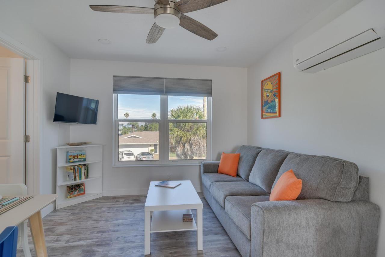 Apartment Indian Rocks Getaway With Balcony And Bay View! *