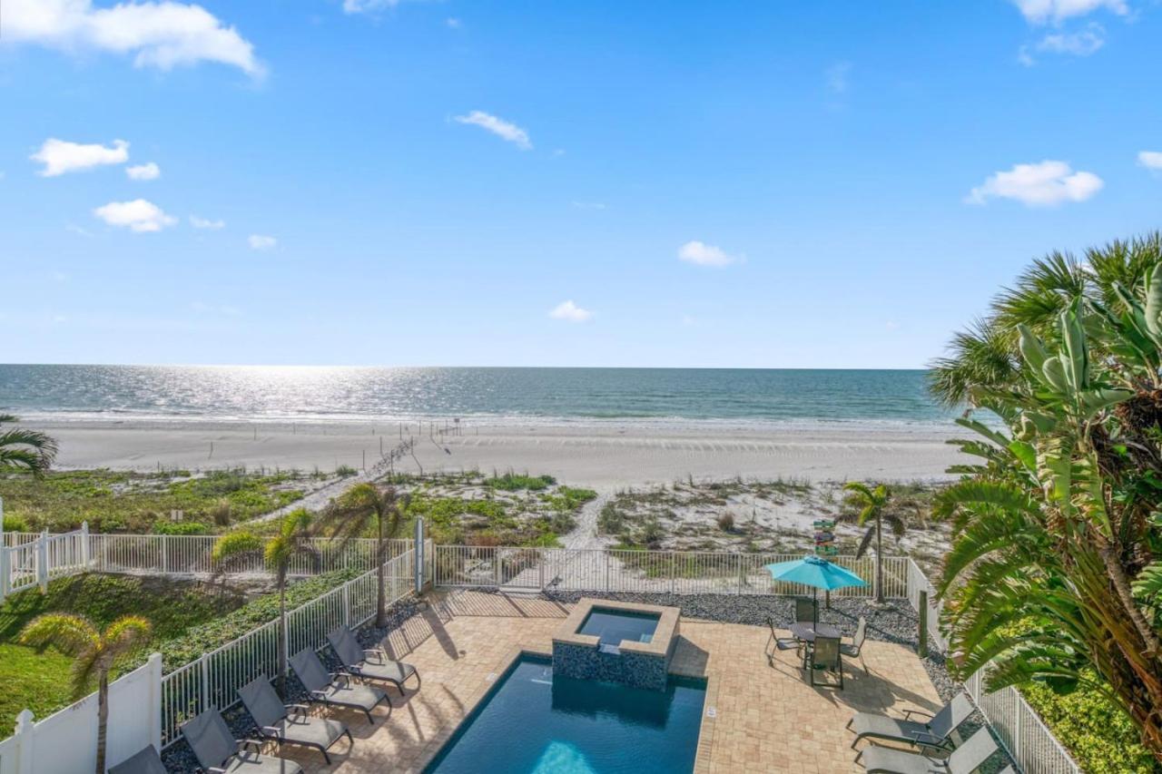 Four Shores Unit 3 Gulf Direct Gulf With Pool And Holiday home *