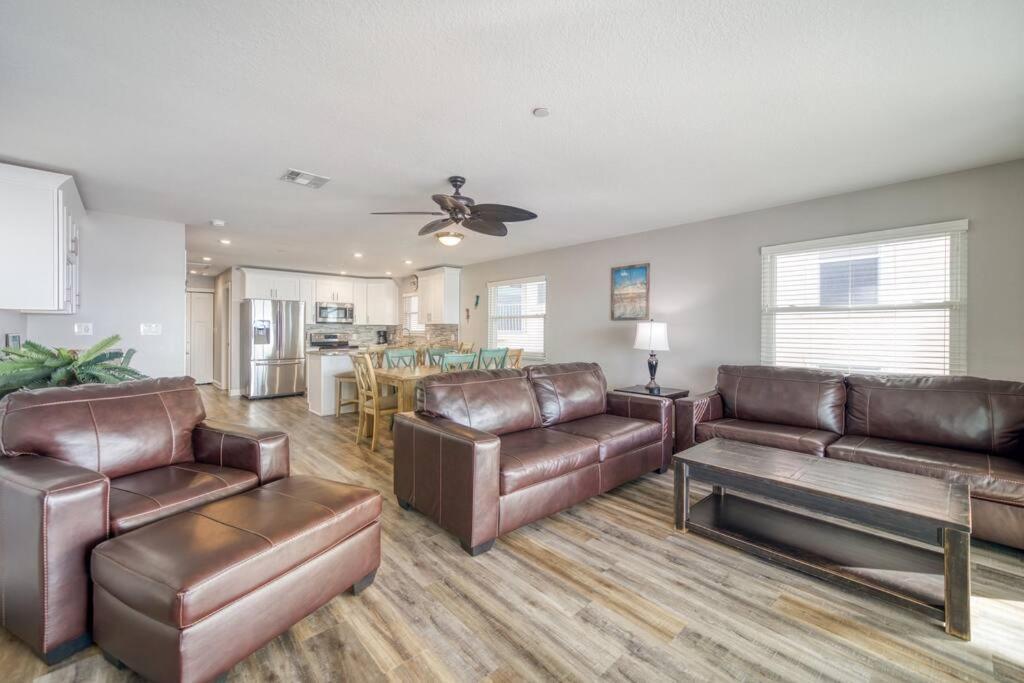 Holiday home Four Shores Unit 1 Direct Gulf With Pool & *