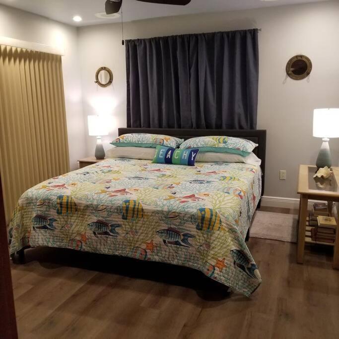 Irb Surf House Waterfront Oasis+ Sunshine +fun Kayaks Clearwater Beach