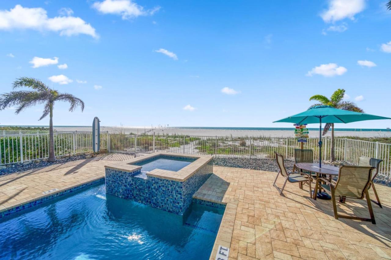2,000 Sq Ft With Private Indoor Poolside Unit 4 At Four Shores Holiday home