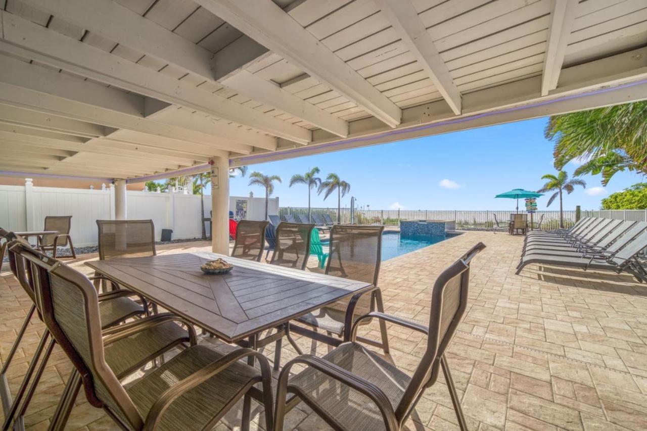 2,000 Sq Ft With Private Indoor Poolside Unit 4 At Four Shores Clearwater Beach