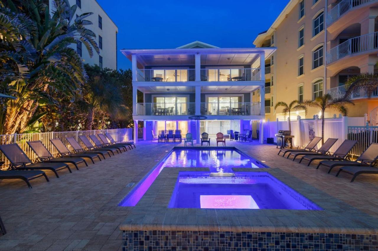 2,000 Sq Ft With Private Indoor Poolside Unit 4 At Four Shores * Clearwater Beach