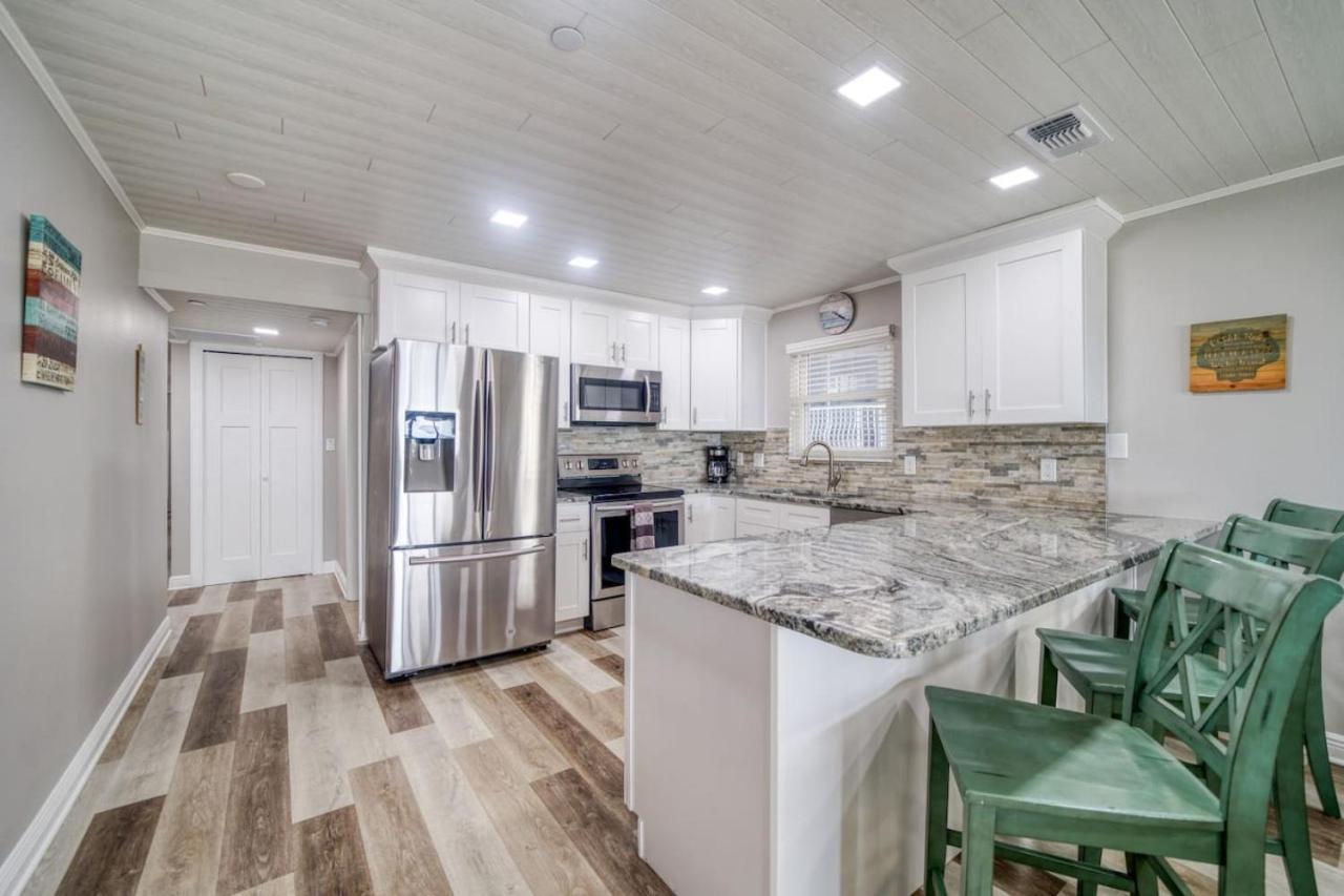Four Shores Unit 2 Sunset Direct Gulf With Pool And *