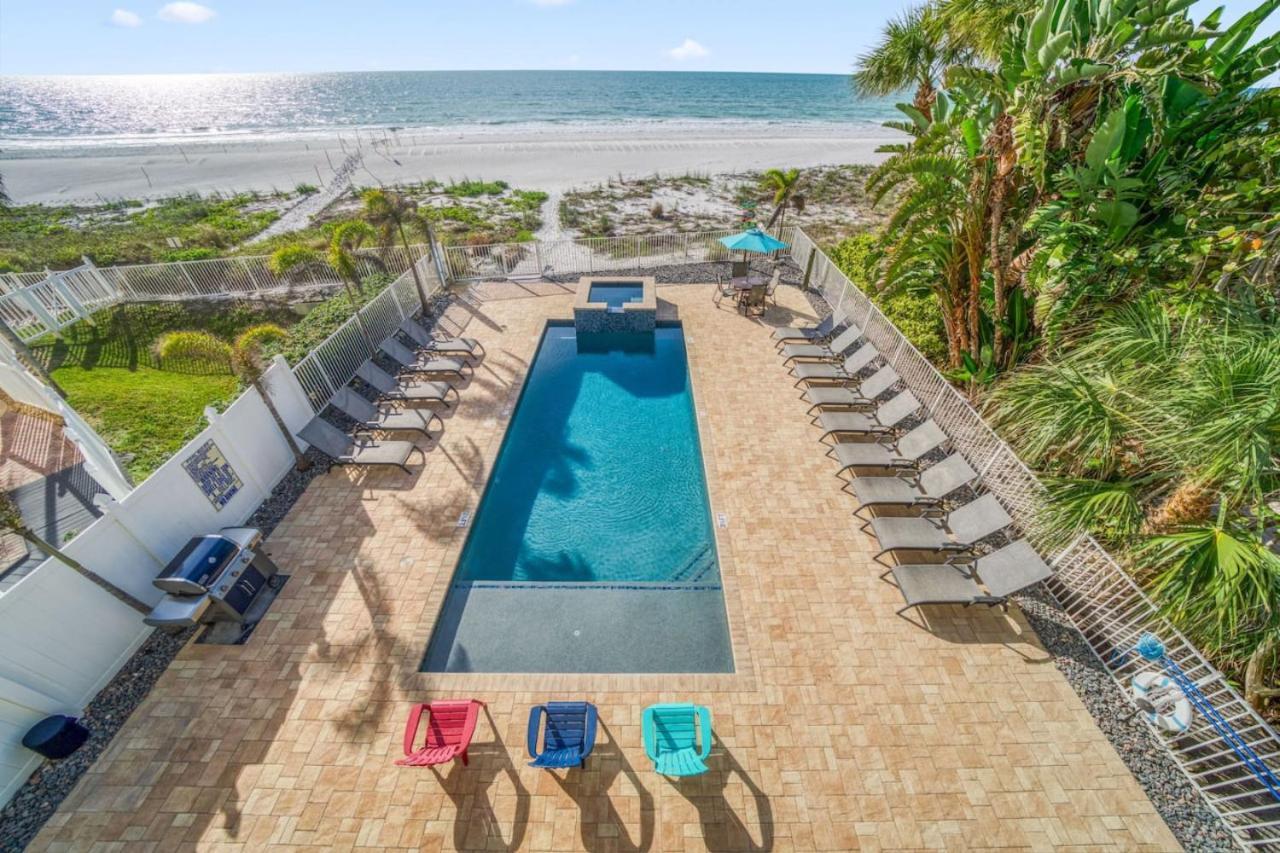 Four Shores Unit 3 Gulf Direct Gulf With Pool And Clearwater Beach