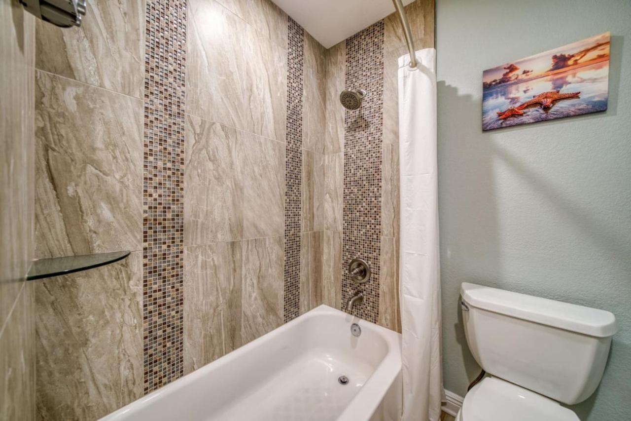 Four Shores Unit 3 Gulf Direct Gulf With Pool And * Clearwater Beach