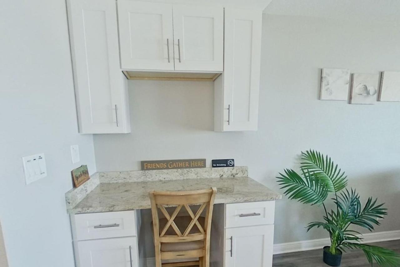 Four Shores Unit 3 Gulf Direct Gulf With Pool And