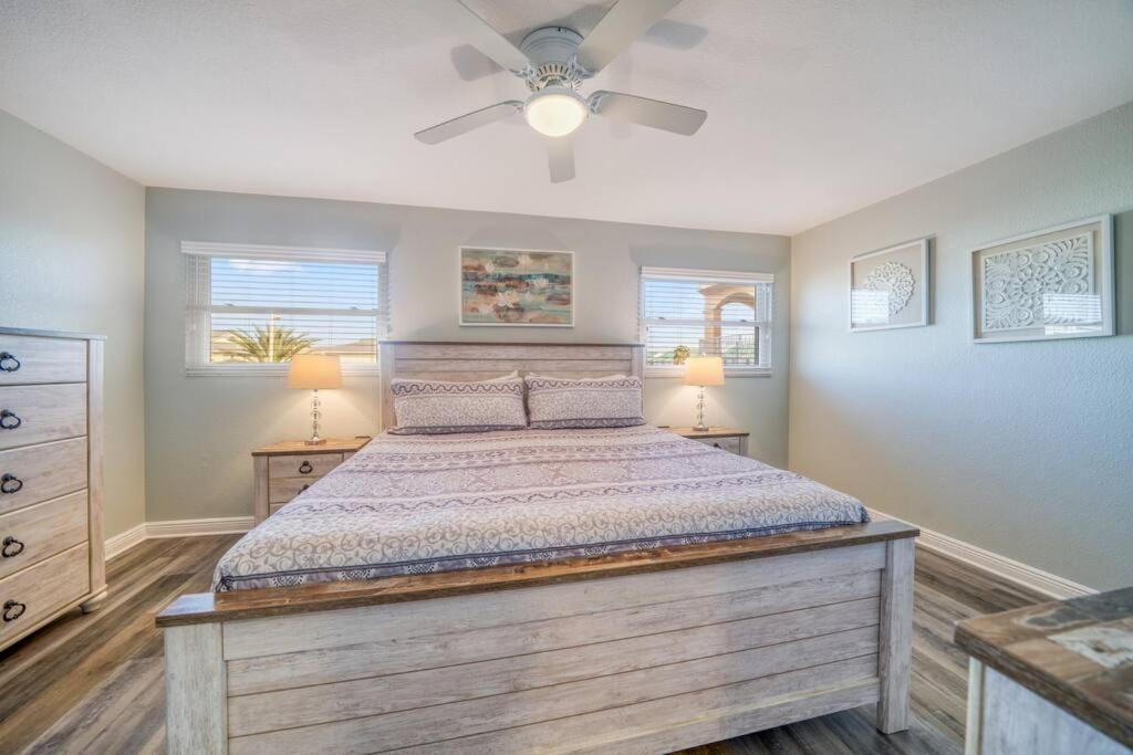 Four Shores Unit 1 Direct Gulf With Pool & * Clearwater Beach