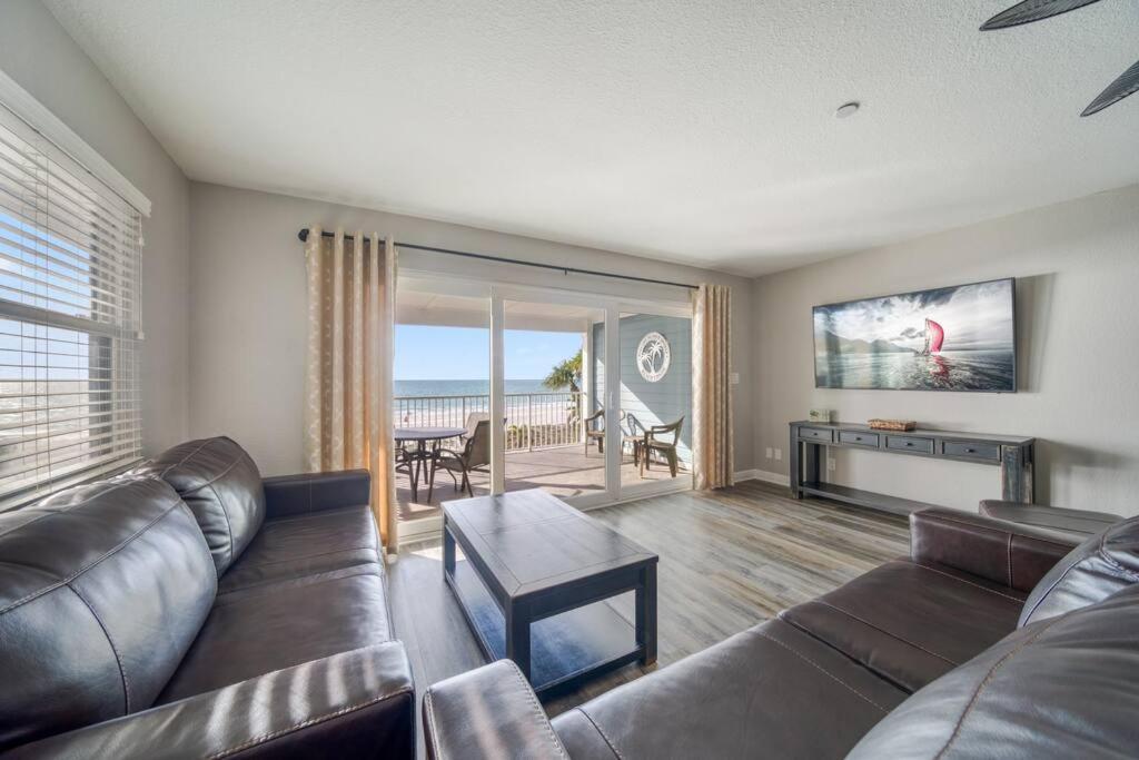 Holiday home Four Shores Unit 1 Direct Gulf With Pool & *