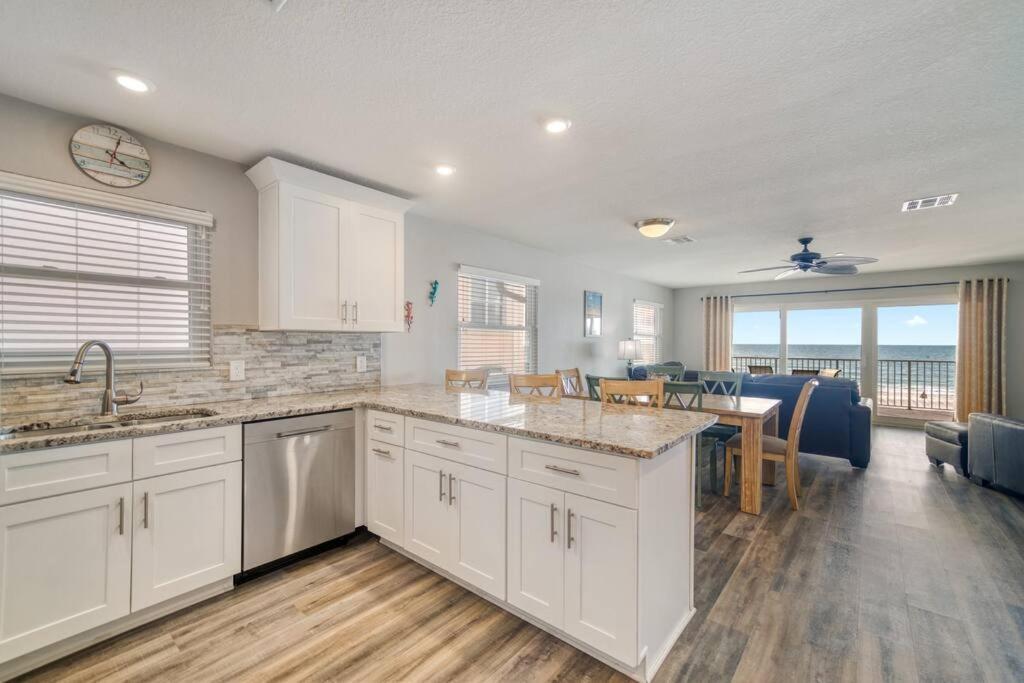 Four Shores Unit 1 Direct Gulf With Pool &