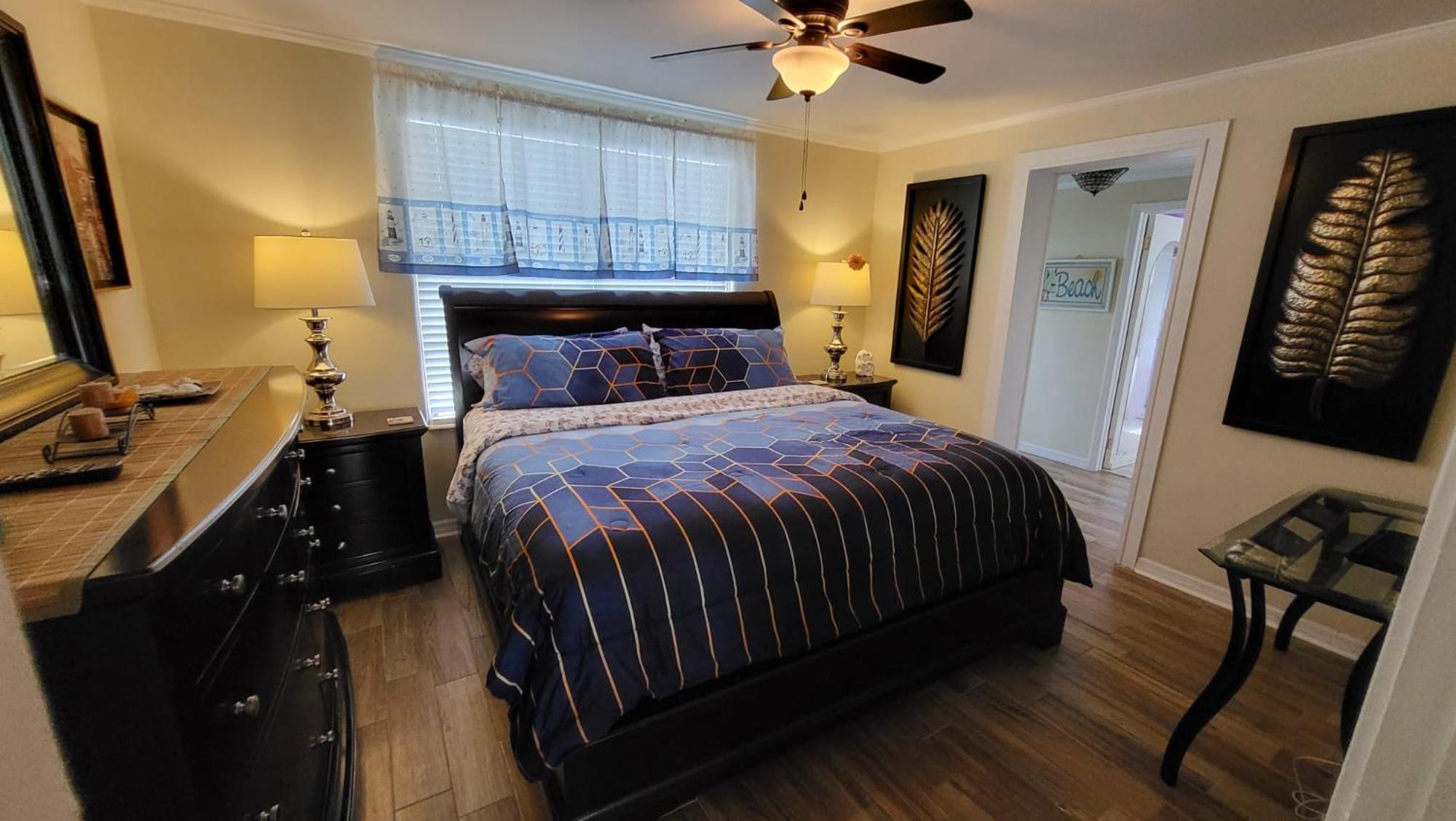 Holiday home Spacious House Unit,beautifully Furnished 2 Bed 2bath./2min.walk To Clearwater Beach