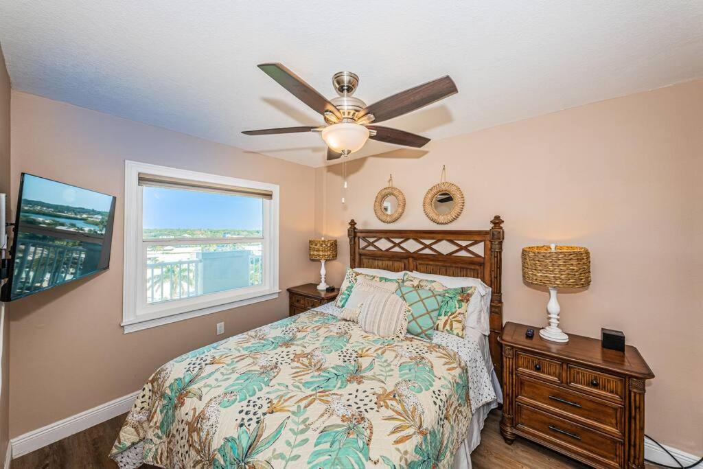 Living Beachfront *