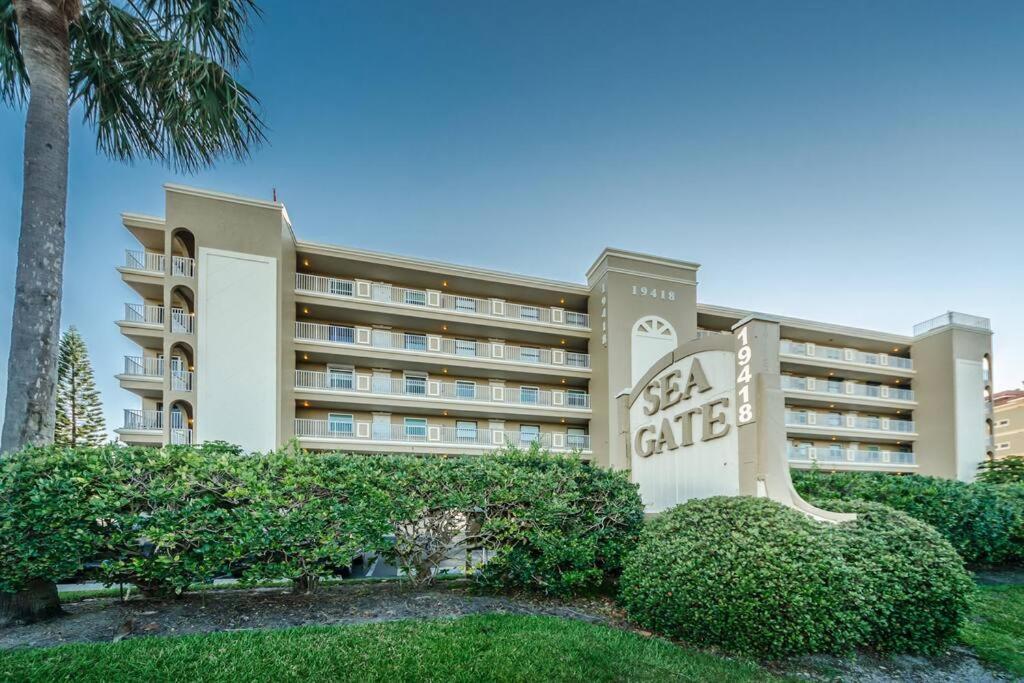 Apartment Living Beachfront Clearwater Beach