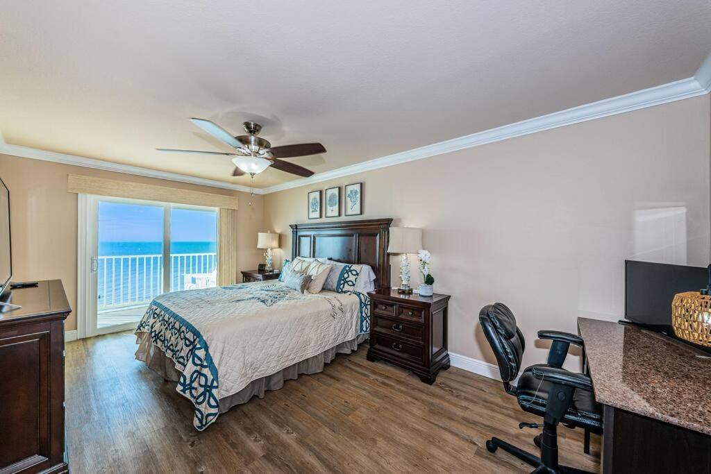 Living Beachfront * Clearwater Beach