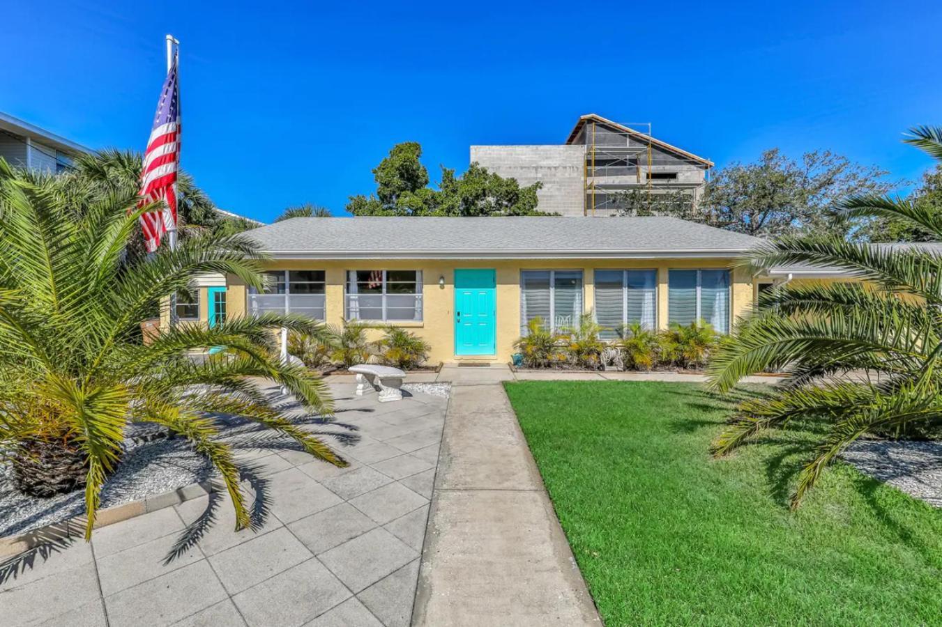 Pelican Beach Studio 7 *