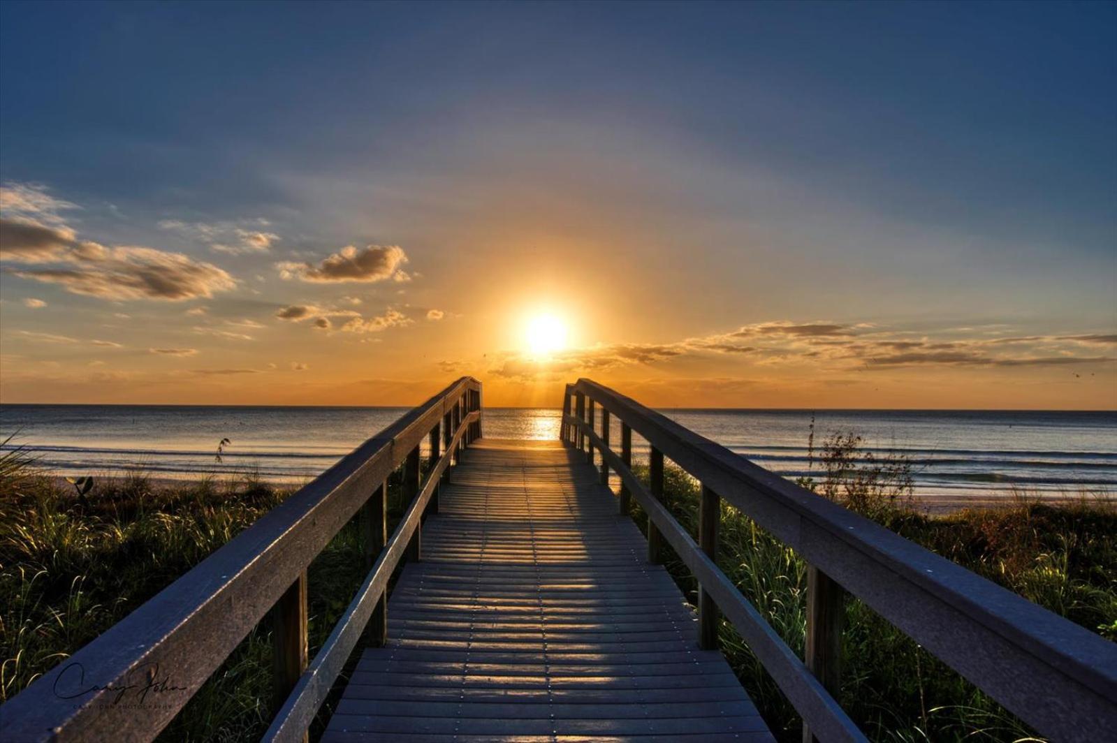 Waterfront Luxury W/ Heated Salt Pool & Golf Cart * Clearwater Beach
