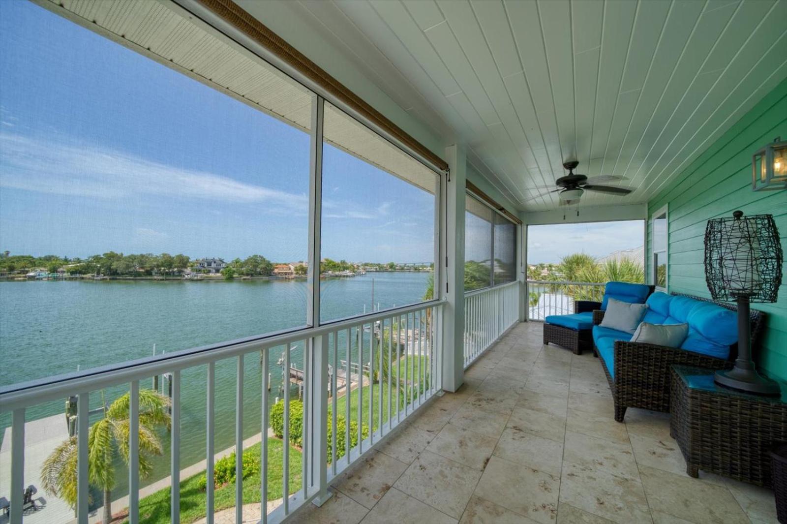 Waterfront Luxury W/ Heated Salt Pool & Golf Cart