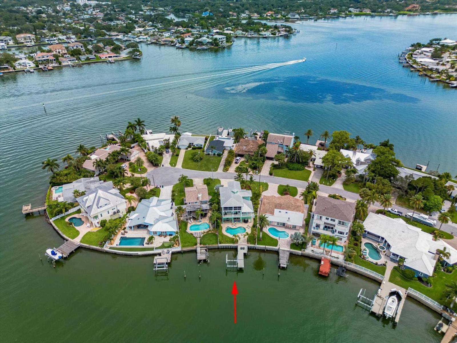 Waterfront Luxury W/ Heated Salt Pool & Golf Cart * Clearwater Beach