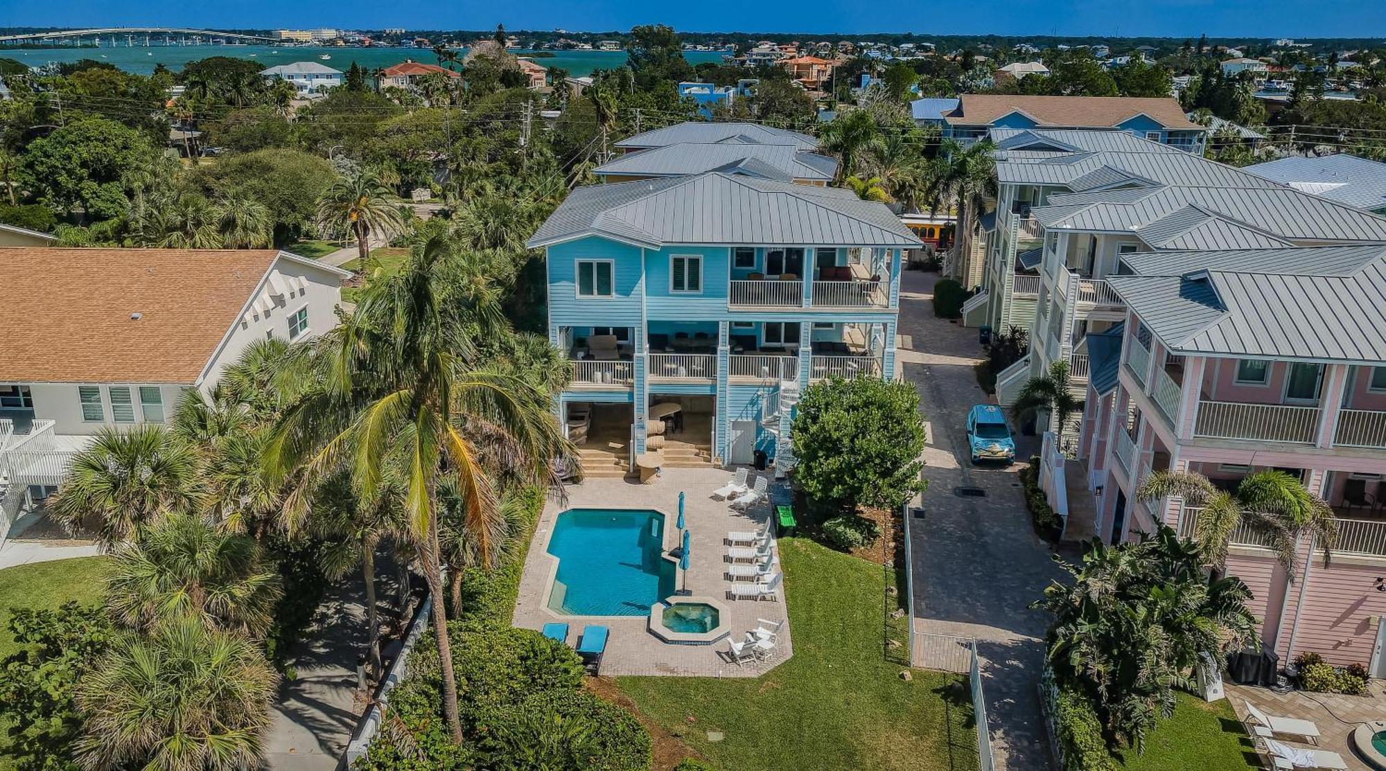 Exclusive Aqua Escape Holiday home Clearwater Beach