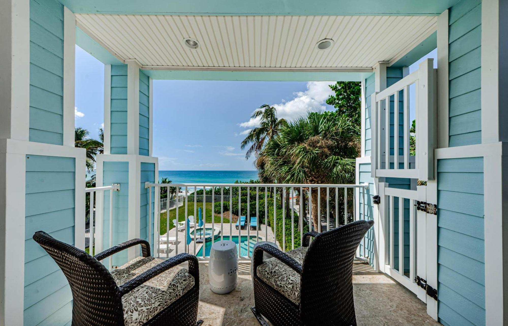 Exclusive Aqua Escape Holiday home