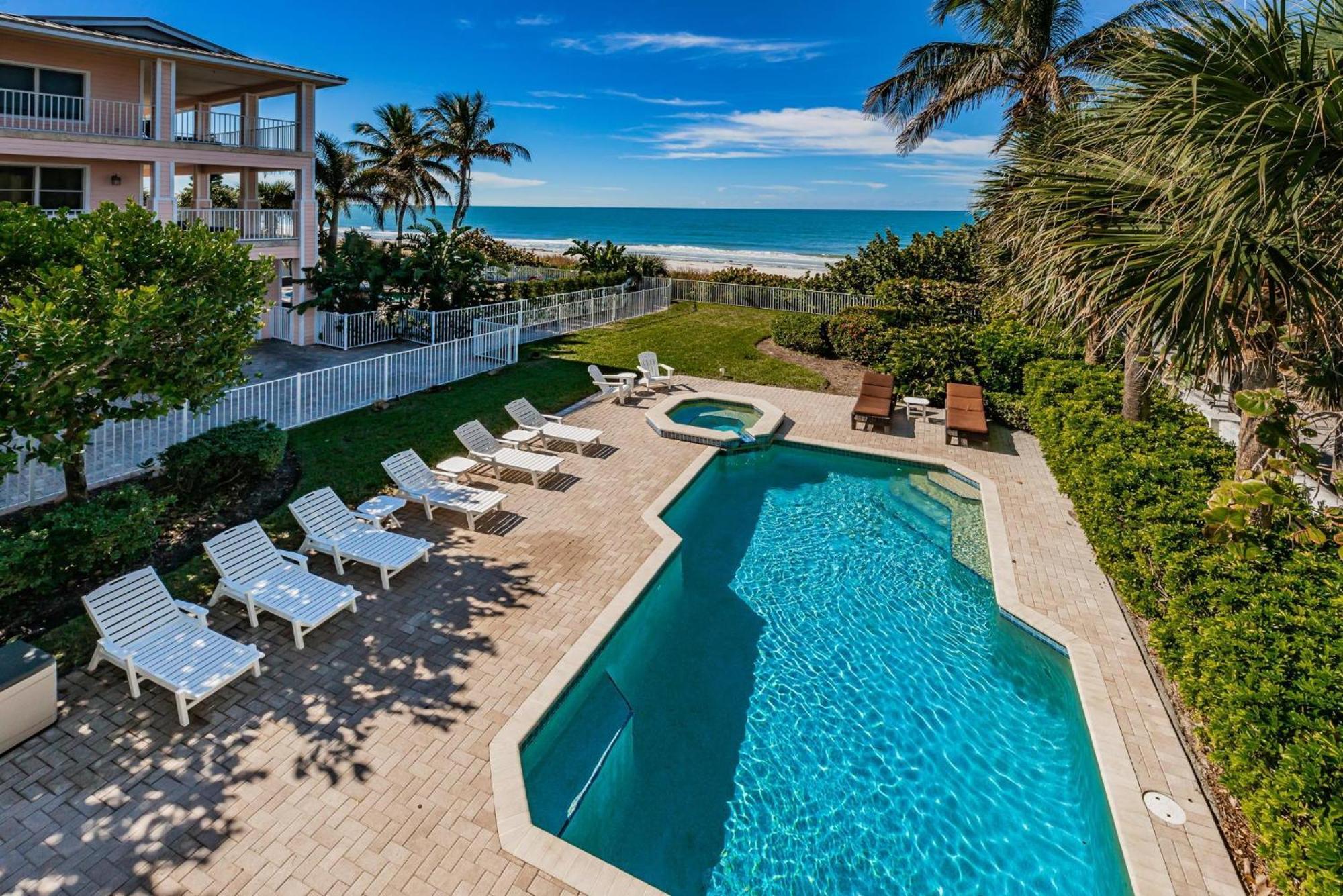 Exclusive Aqua Escape Holiday home Clearwater Beach