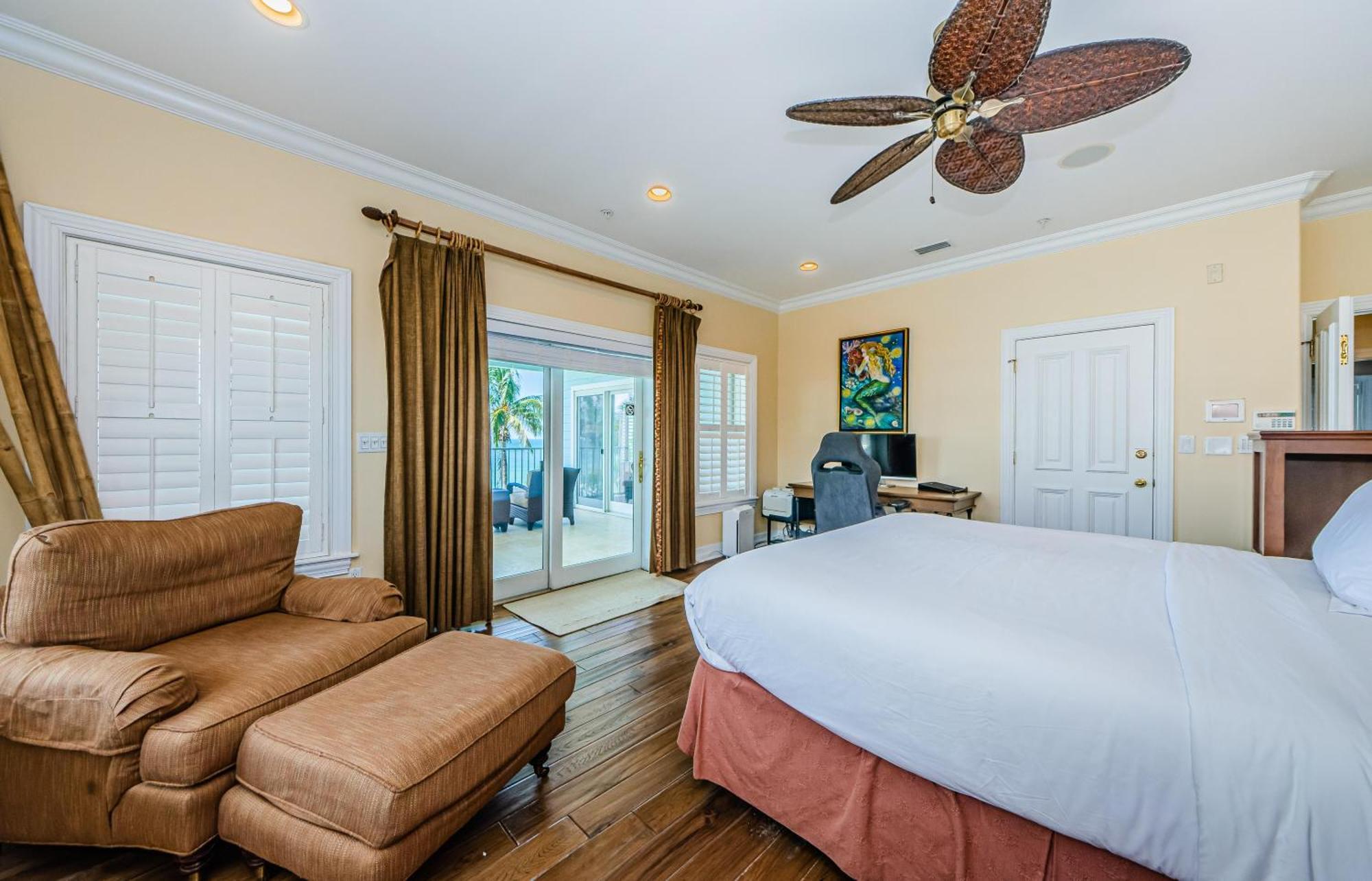 Exclusive Aqua Escape Holiday home Clearwater Beach