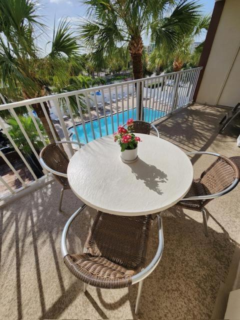 Ii On The W/intercoastal View Apartment *