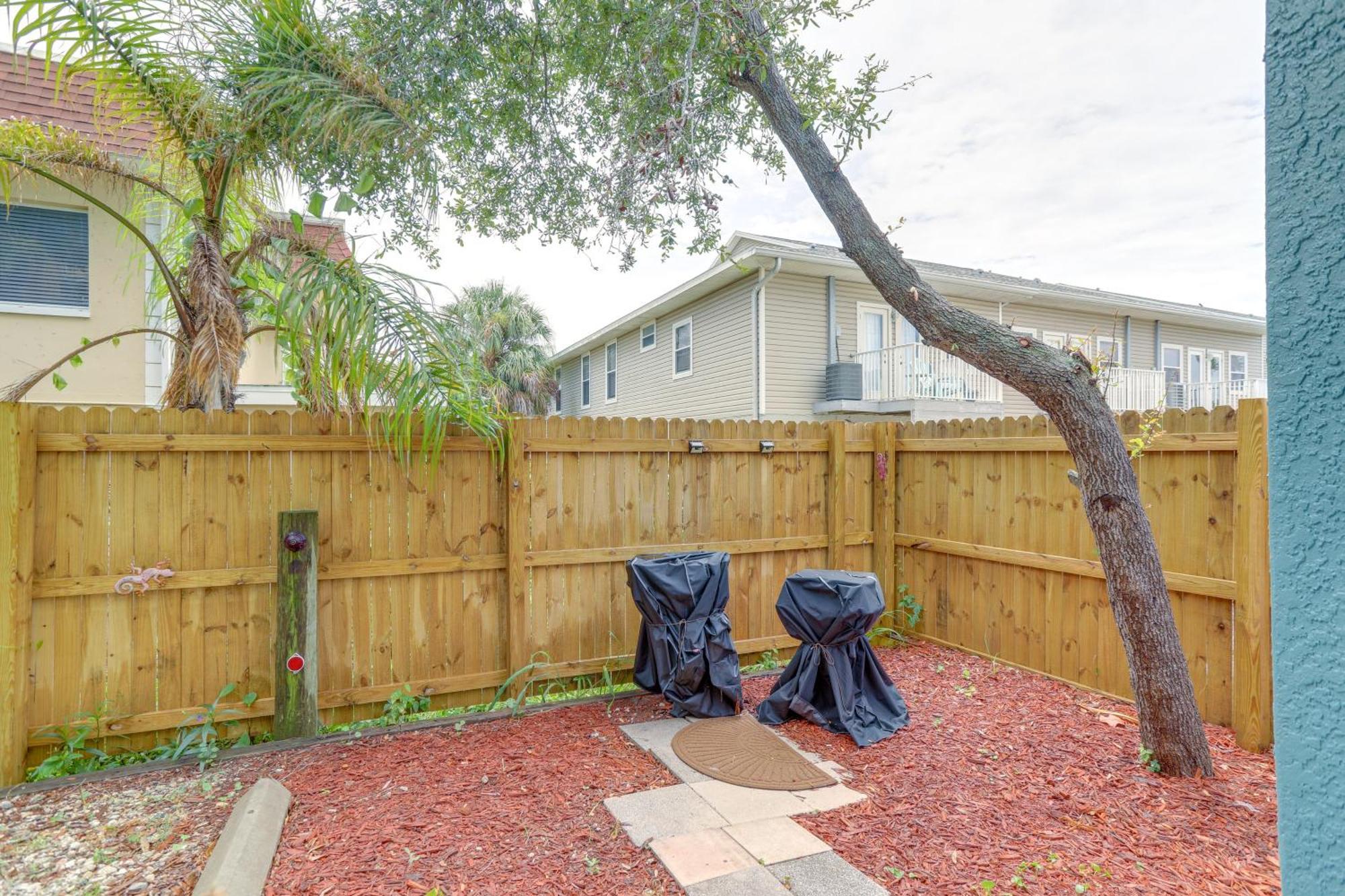 Apartment Indian Rocks Lizard Lair 350 Ft From The Beach! *