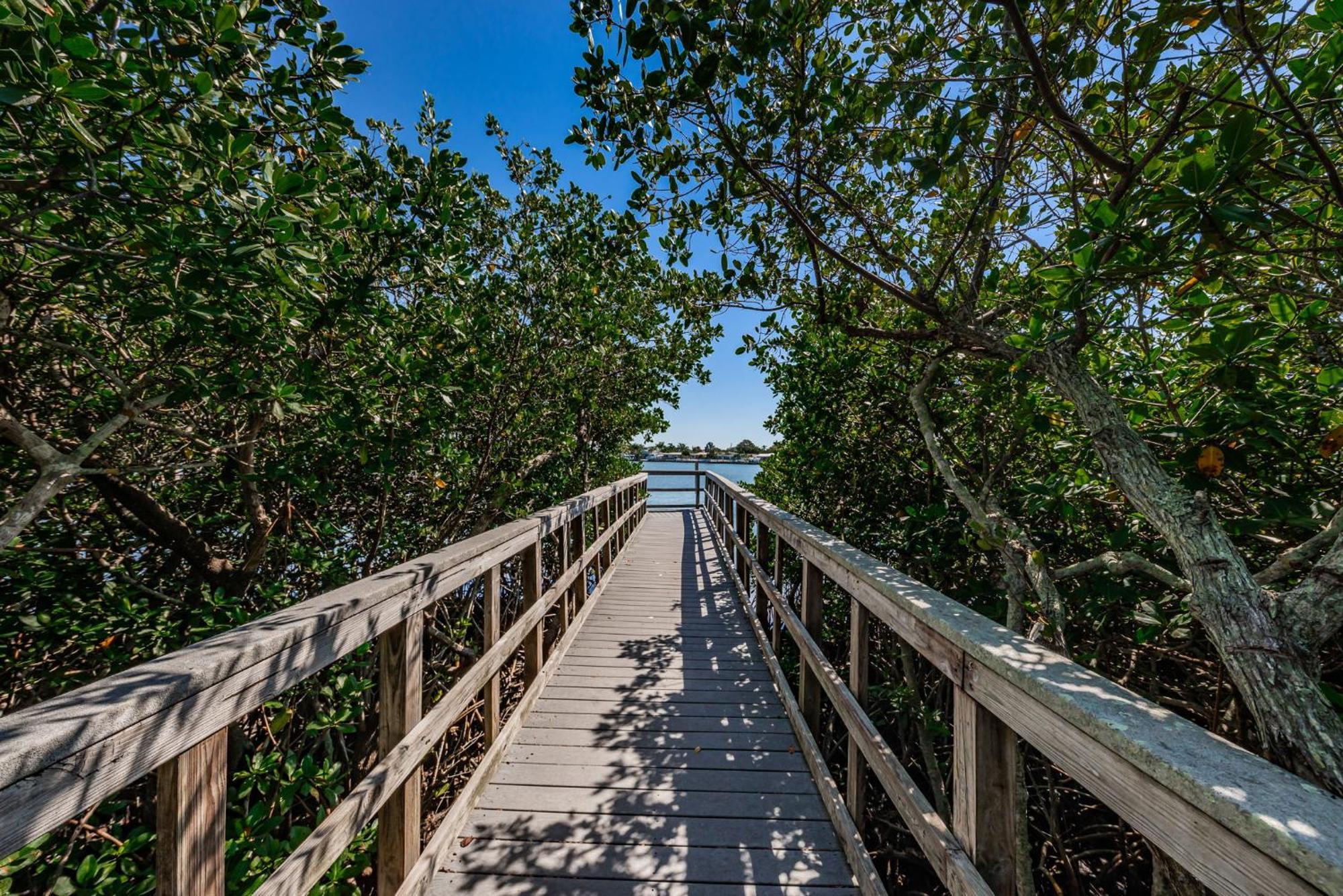Aparthotel Sandcastle North Unit #403 Clearwater Beach