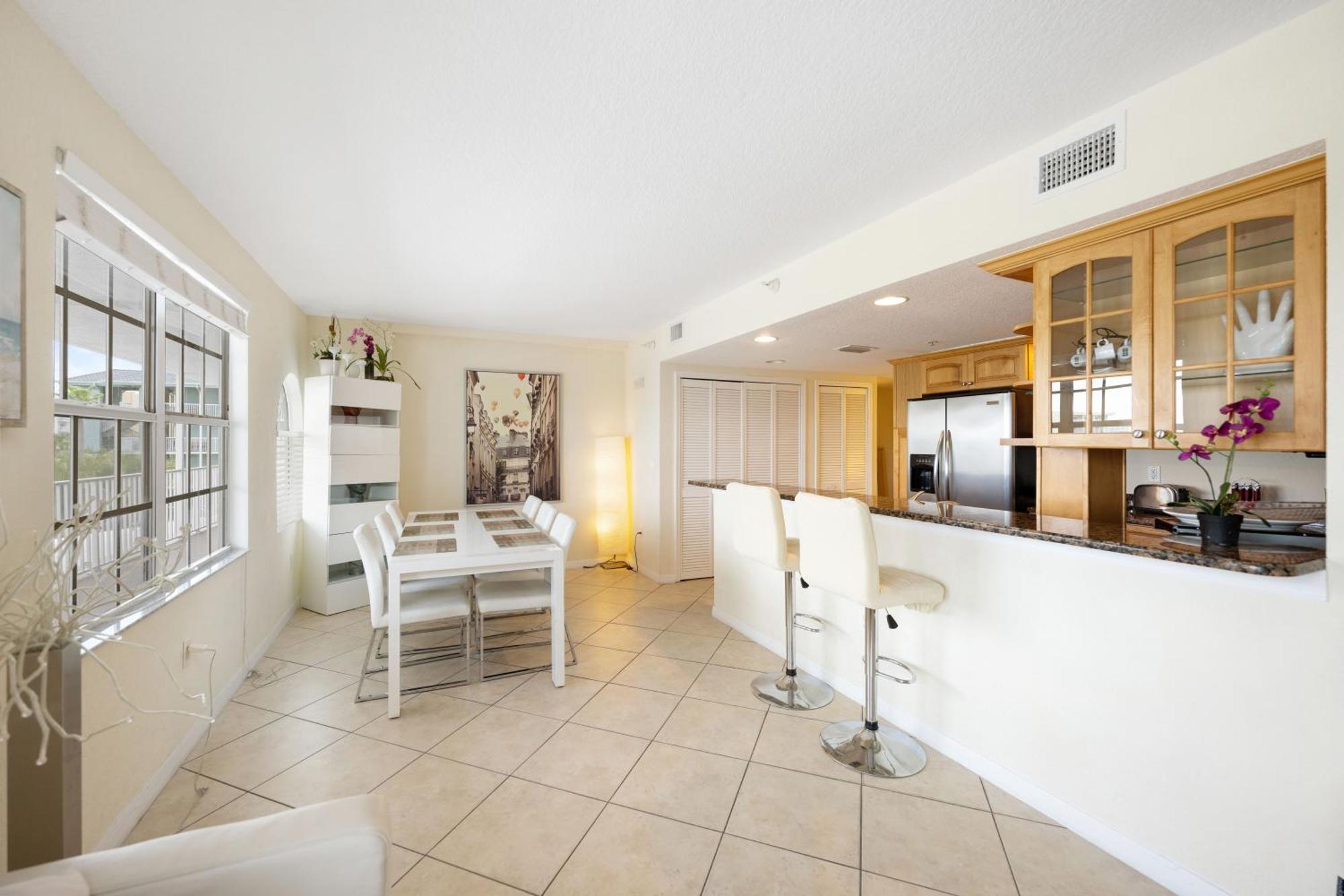Holiday home Lovely Clearwater Ocean Front Great Location 2bd Clearwater Beach