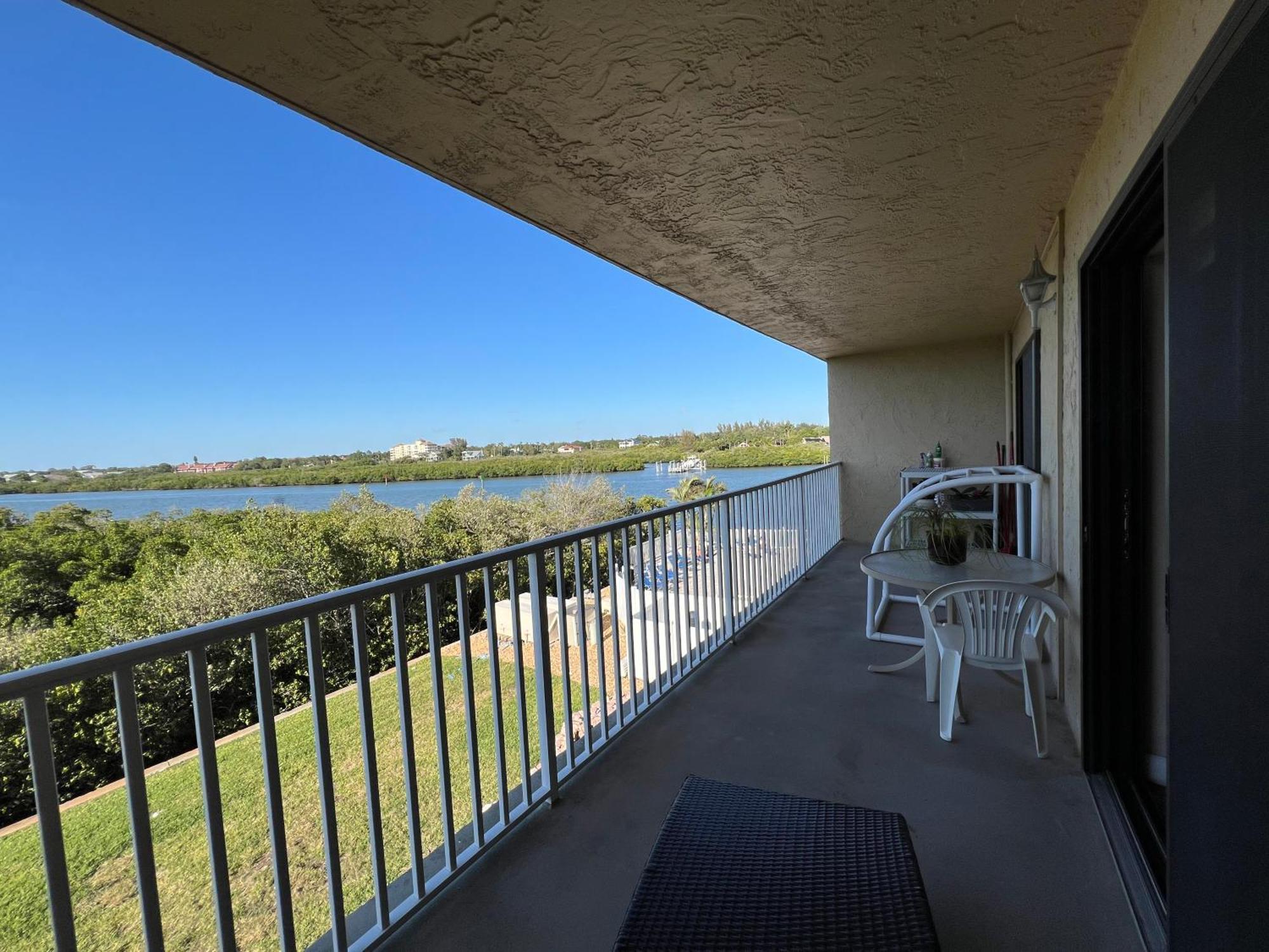 Bayshore Yatch Tennis 2br 3 Beds, Walking Distance To Beautiful Quite Holiday home Clearwater Beach