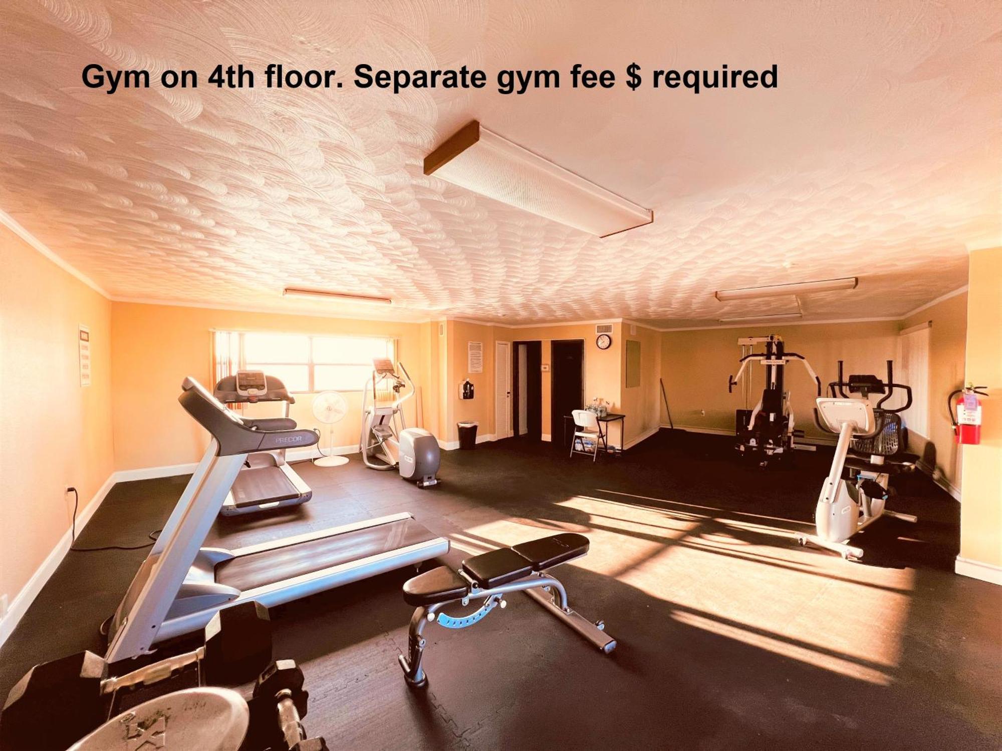 Bayshore Yatch Tennis 2br 3 Beds, Walking Distance To Beautiful Quite Clearwater Beach