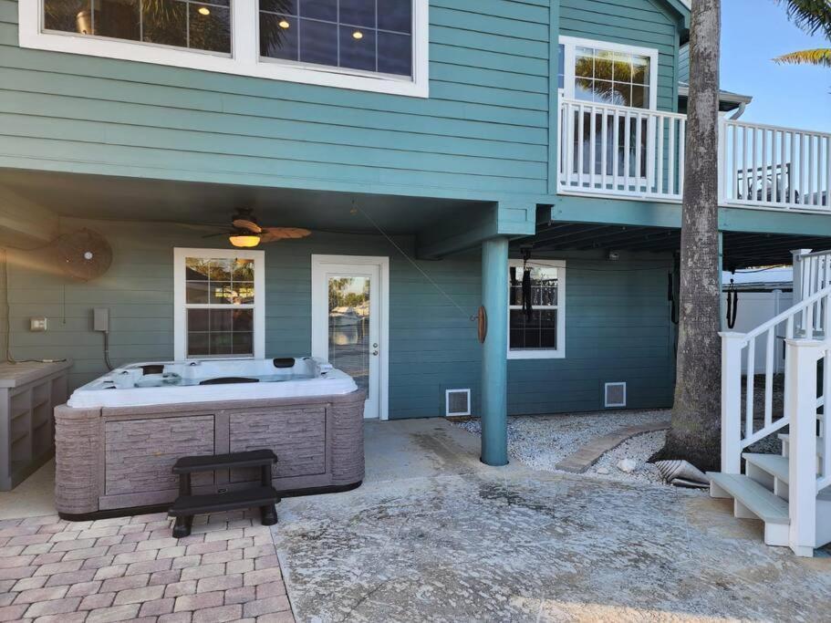 Holiday home Waterfront Indian Rocks Gem