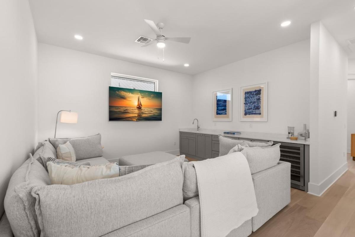 Holiday home New! The Jade House At The Gemma - Stunning 6 Bed, 7 Bath Home With Private Pool And Hot Tub, Steps To The Beach Clearwater Beach