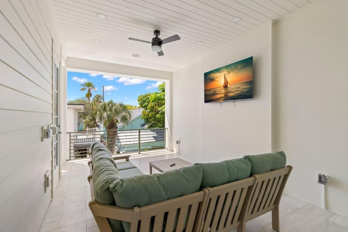 New! The Jade House At The Gemma - Stunning 6 Bed, 7 Bath Home With Private Pool And Hot Tub, Steps To The Beach * Clearwater Beach