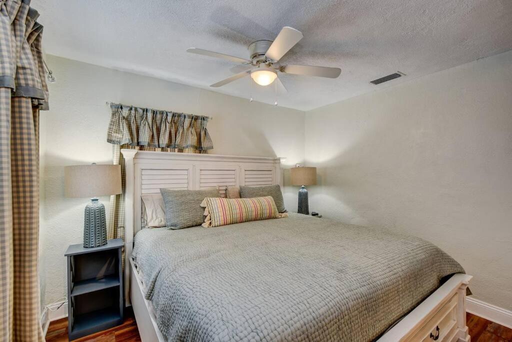 Seaside Retreat #2. Apartment