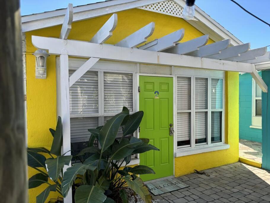 Apartment Seaside Retreat #2.