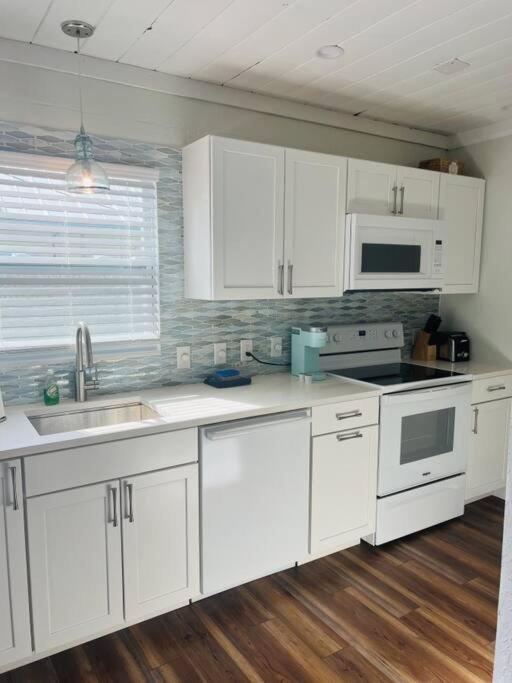 Seaside Retreat #4 *
