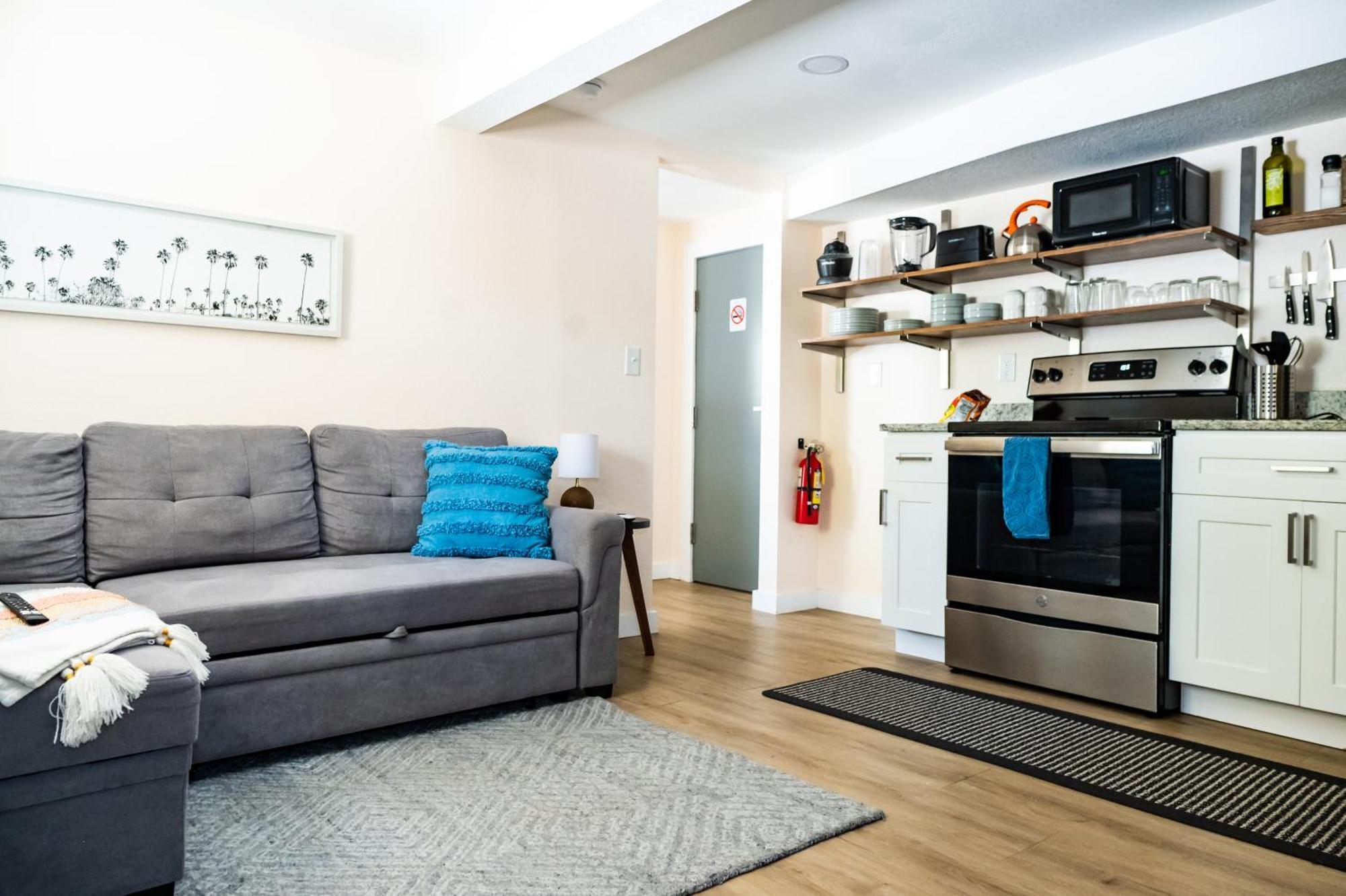 Contemporary - King Bed - 5min Walk To
