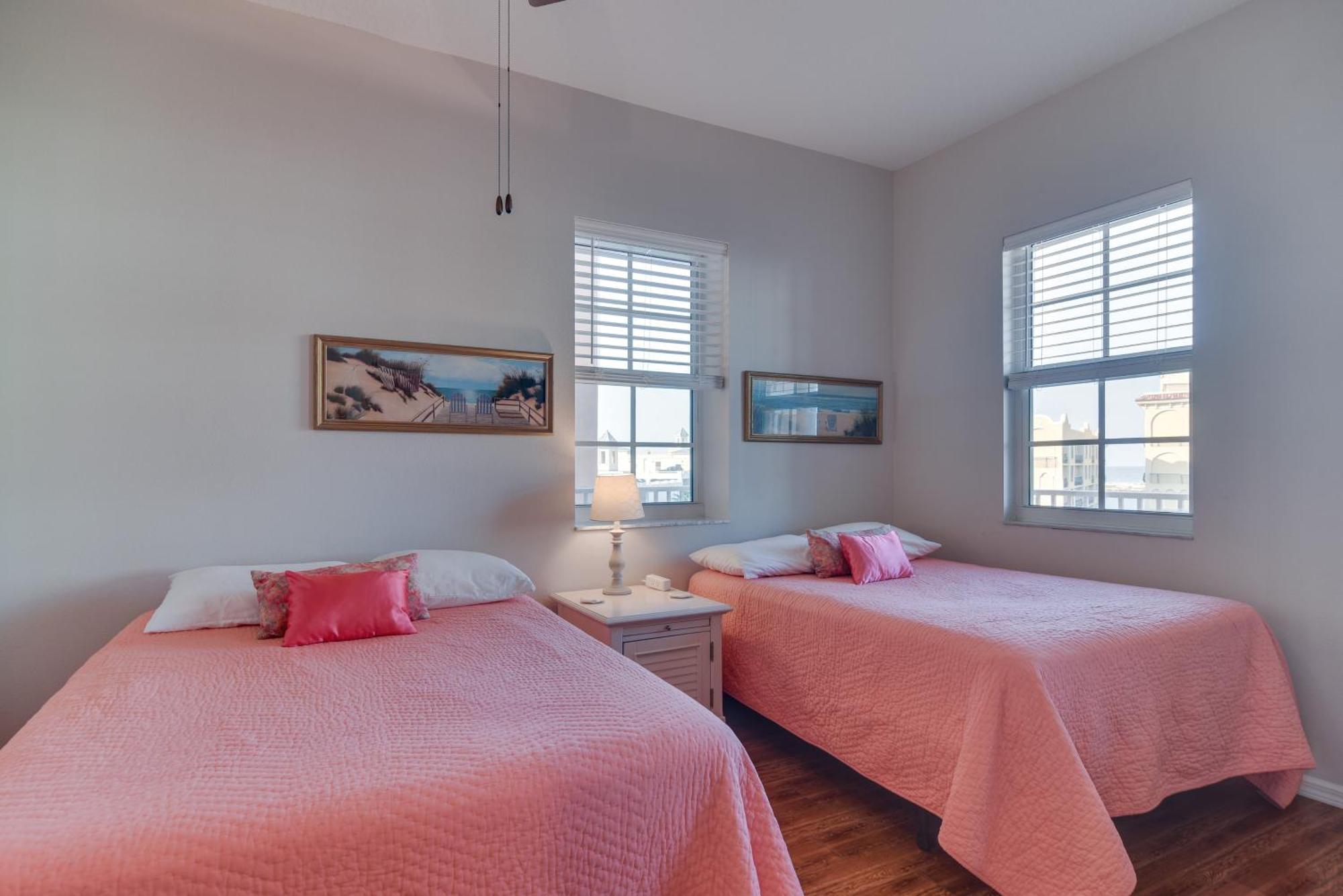 Coastal With Harbor Views Steps To Beach! Apartment *