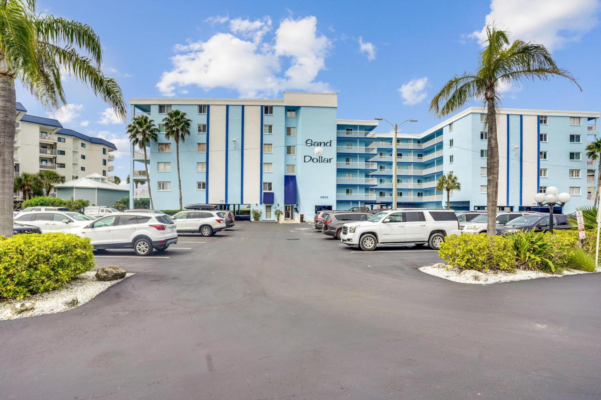 Dollar 107 * Clearwater Beach