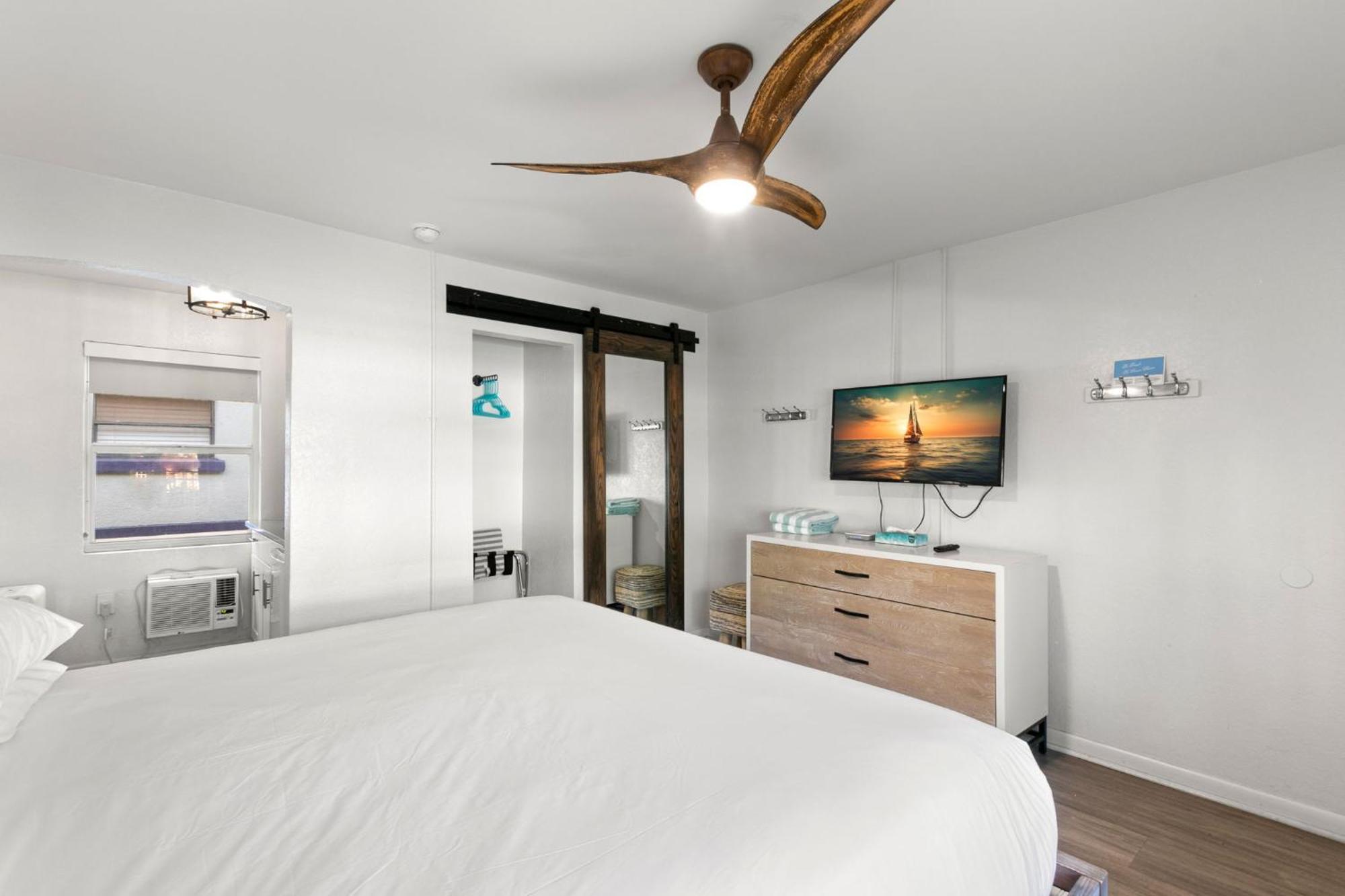 Clearwater Motel 3*
