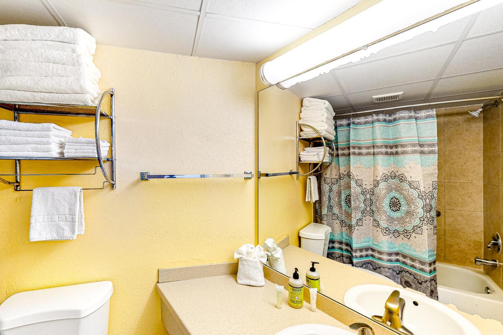 Pelican Pointe Apartment Clearwater Beach