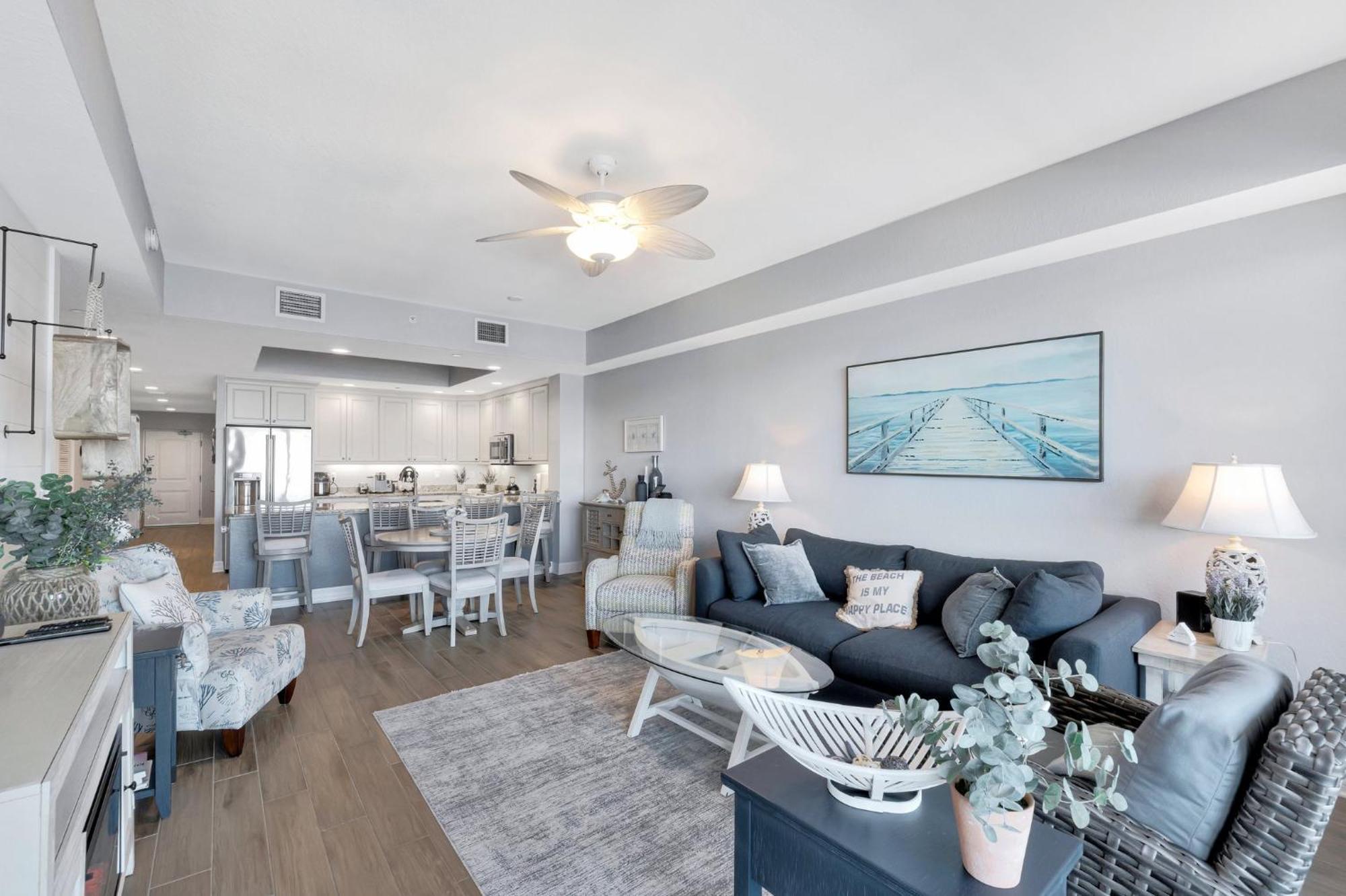 Waterfront -3br - 2kings -pool Balcony - Apartment *