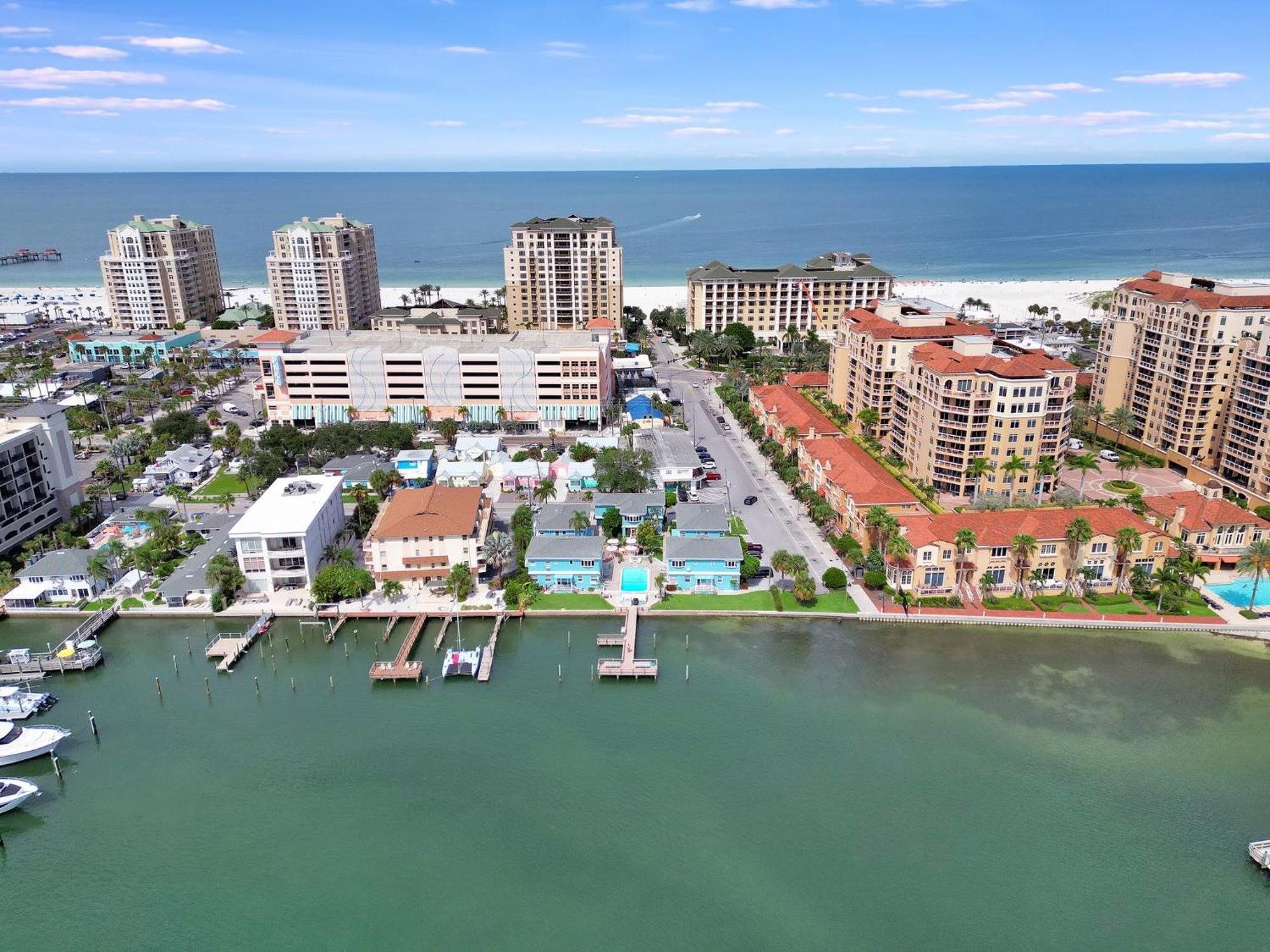 The Boho Waterview W Balcony Bbq & Heated Pool Apartment Clearwater Beach