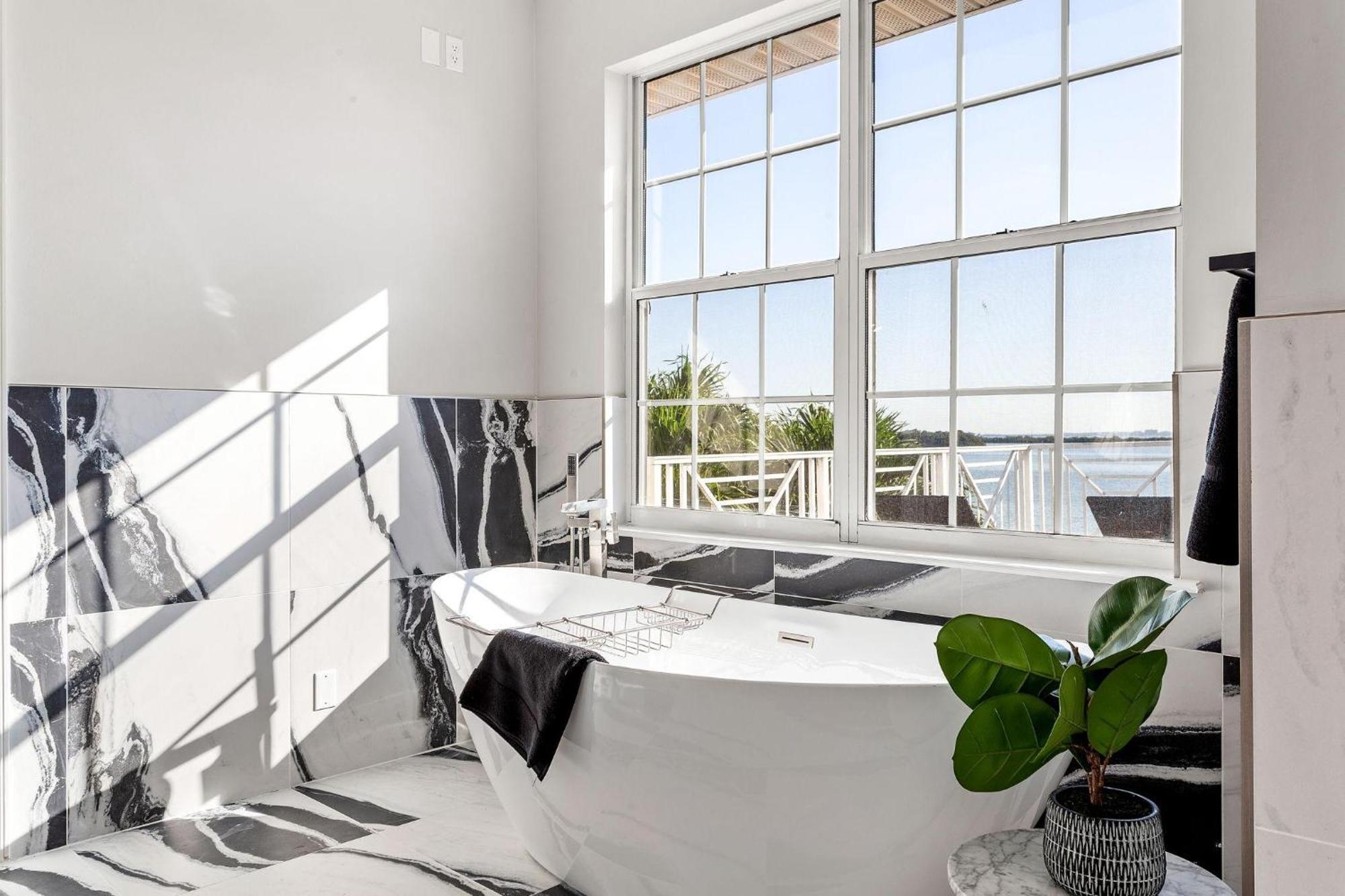 Sunrise Harbor Holiday home *